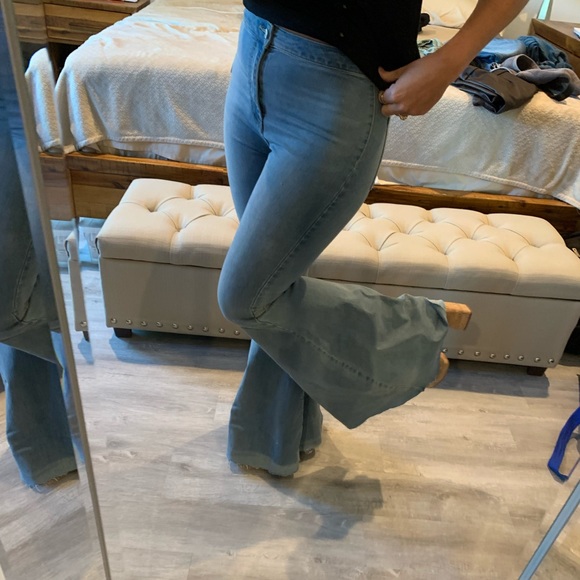 Free People Denim - Free people bell bottoms high waisted jeans